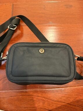 lululemon athletica Black Compact Crossbody Belt Bag with Gold Logo